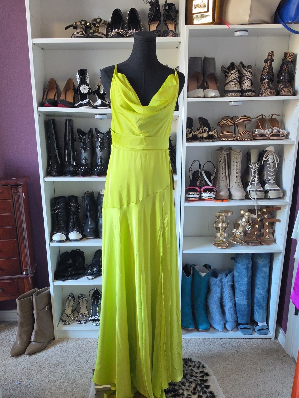 Elegant Lime Green Satin Evening Dress - Brand: